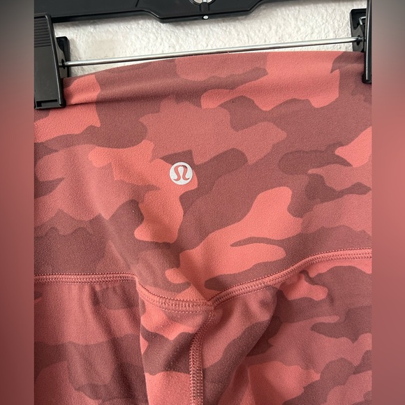 Lululemon Align Crop *21"
Heritage 365 Camo Brier Rose Multi Sz 2 - Picture 8 of 11